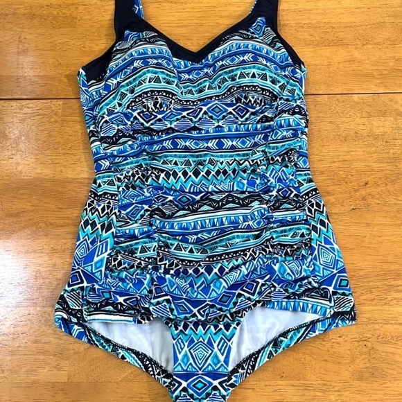 Penbrooke One Piece Swimsuit Tummy Control Soft Cup Summer Beach, Size 10 - Picture 9 of 10